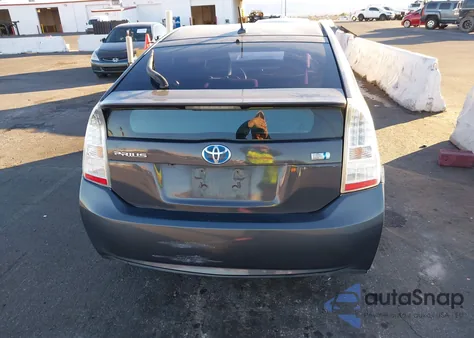 2010 Toyota Prius Iii z USA, uszkodzony, nr VIN JTDKN3DUXA5156169